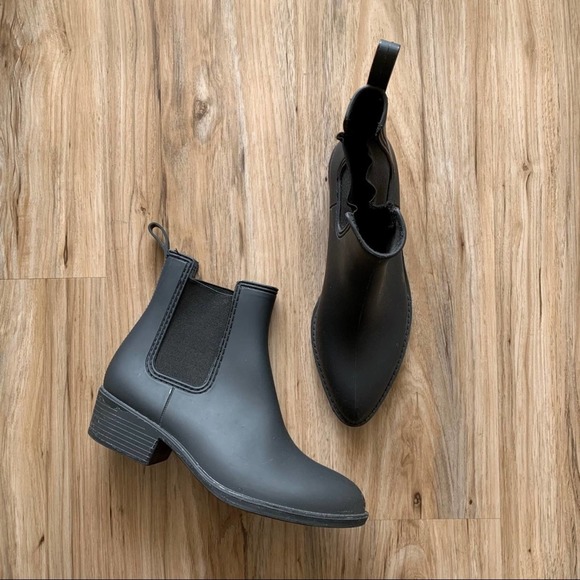 JEFFREY CAMPBELL Havana Rain Bootie Pointed Toe Size 8 - Picture 2 of 10